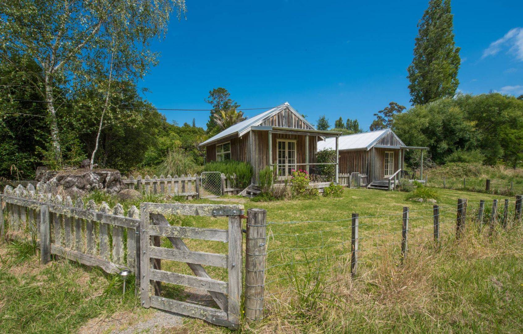 Morere Lodge, Cottages And Cabins For Group Accommodation In Gisborne